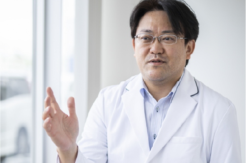 静岡県浜松市のATSUSHIメディカルクリニックの院長鈴木